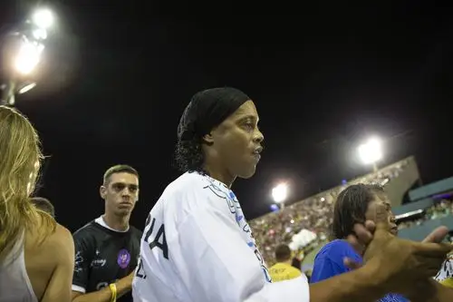 利完成的扎 利完成的扎