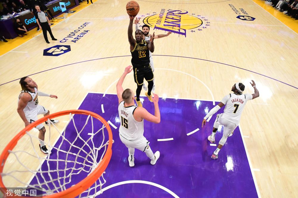 据一席之地 据一席之地