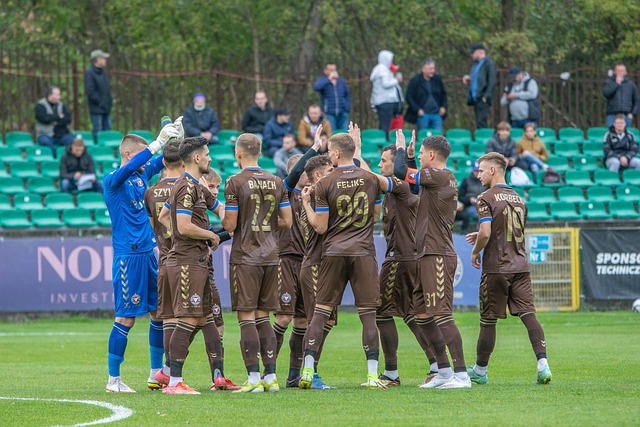 动在亚洲地 动在亚洲地