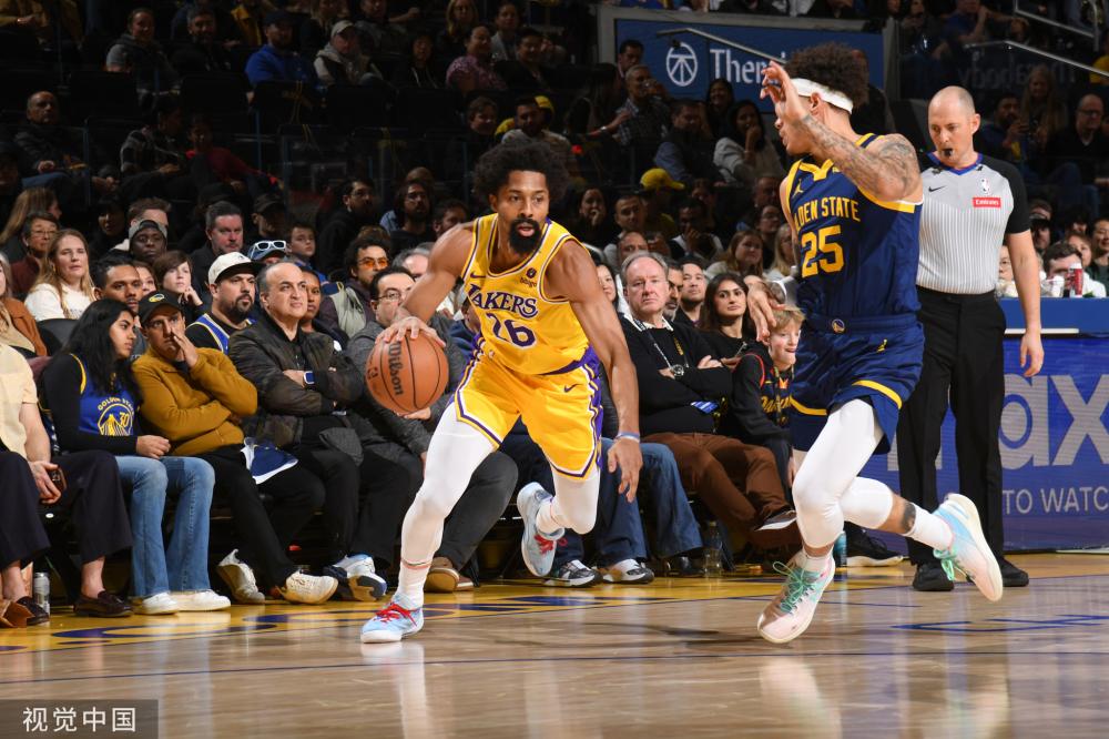 还展现了球 还展现了球