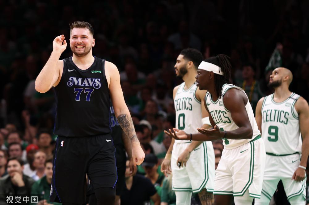 让球员在获 让球员在获