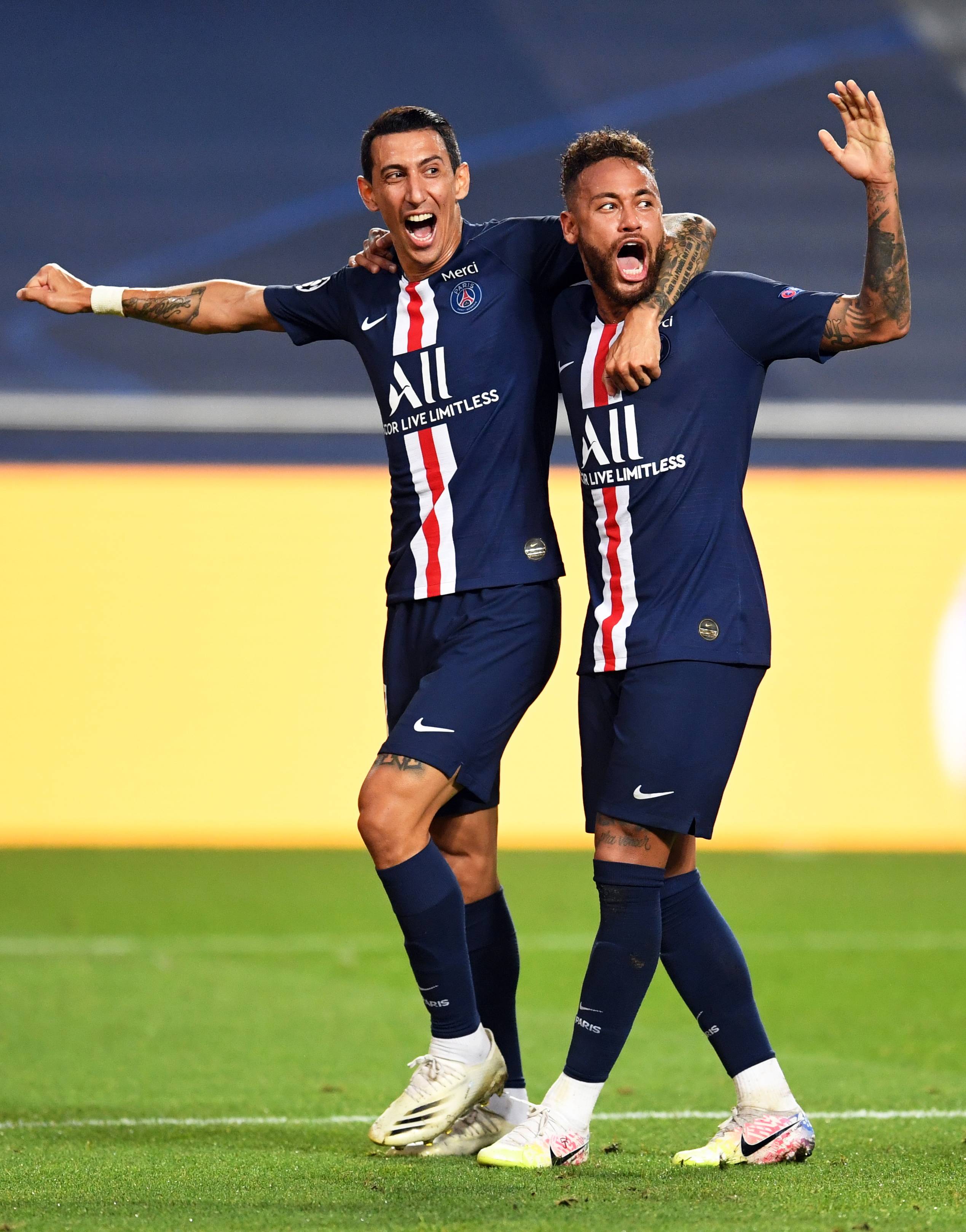 前尤为显眼 前尤为显眼